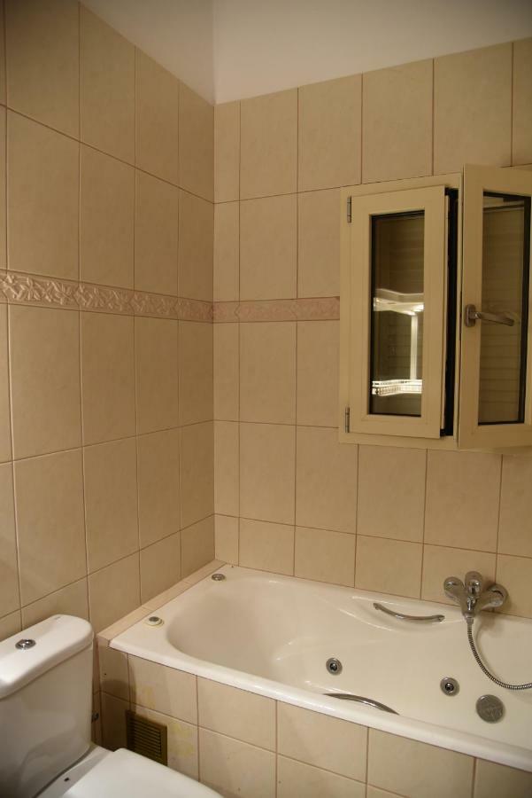 Epavlis Nadine Corfu Villa Gouvia Ngoại thất bức ảnh
